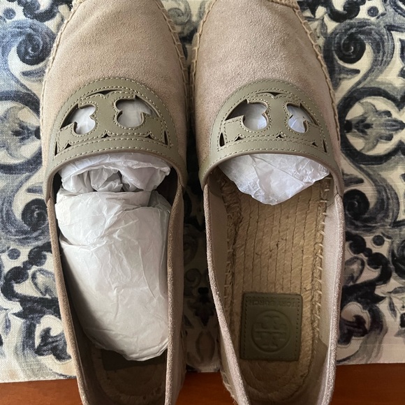 Tory Burch Sidney Espadrille Size 10.5 Natural Suede/Calf  Tory Burch Sidney Espadrilles size 8
